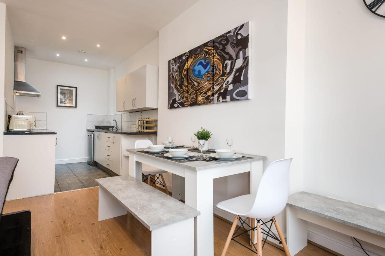 Superb Location, Lovely And Bright 2 Bed Daire Liverpool Dış mekan fotoğraf