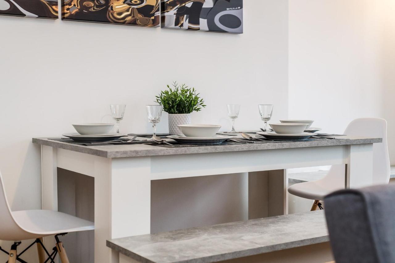 Superb Location, Lovely And Bright 2 Bed Daire Liverpool Dış mekan fotoğraf