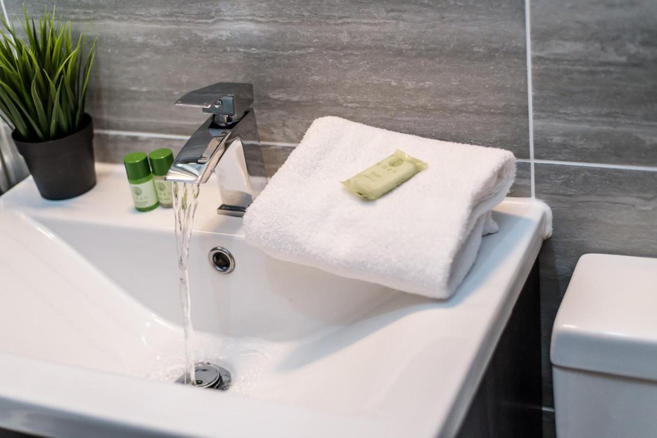 Superb Location, Lovely And Bright 2 Bed Daire Liverpool Dış mekan fotoğraf