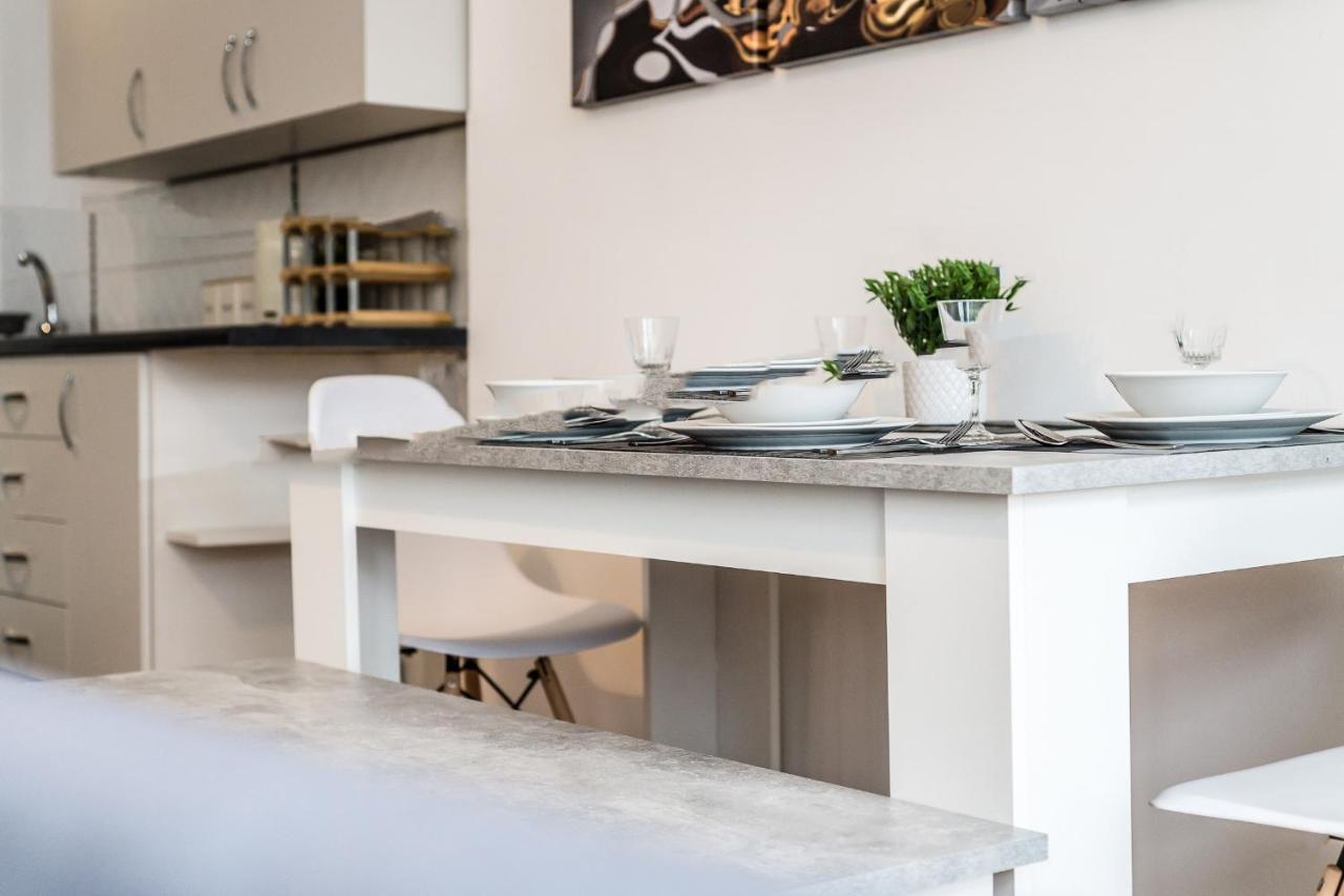 Superb Location, Lovely And Bright 2 Bed Daire Liverpool Dış mekan fotoğraf